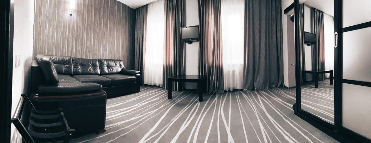 Greenstone Hotel Kherson Luaran gambar