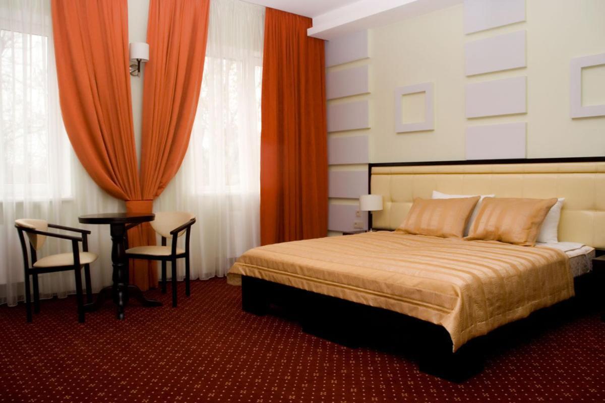 Greenstone Hotel Kherson Luaran gambar