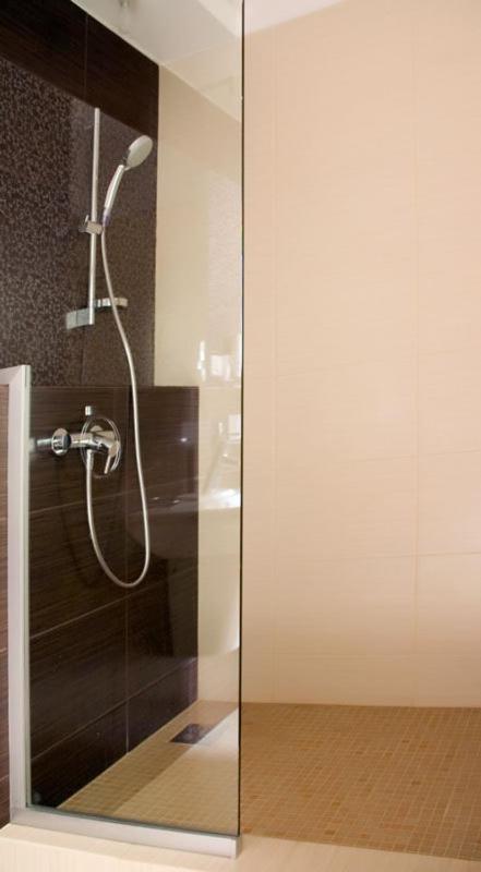 Greenstone Hotel Kherson Luaran gambar